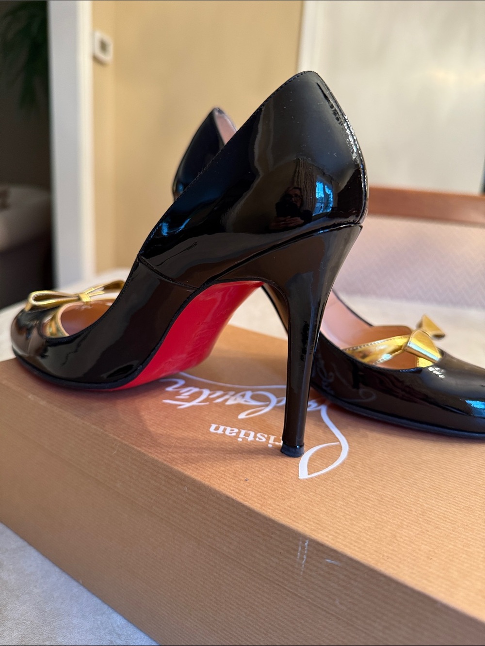 Christian Louboutin Black Patent Leather Pumps with Gold Bow - Picture 6 of 6